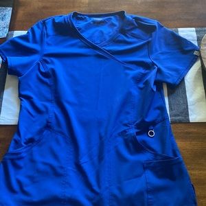Womens Infinity scrub top